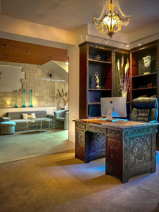 Shangri La Mansion Мостар Экстерьер фото